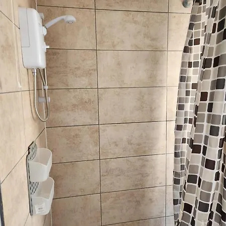 Double Room In Stone Greenhithe Exterior photo